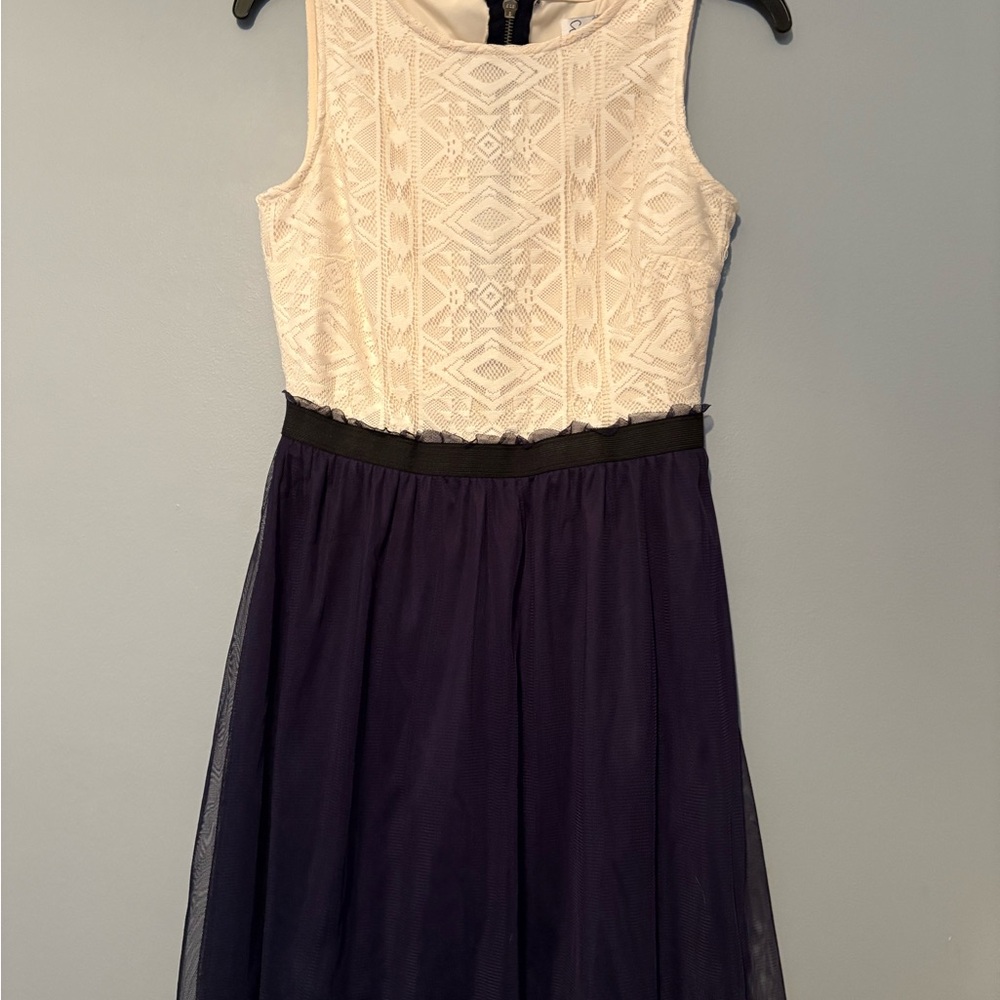 Speaklers Cream and Navy Midi Dress $15 size 7